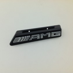 EMBLEMA DE PARRILLA AMG PLATA