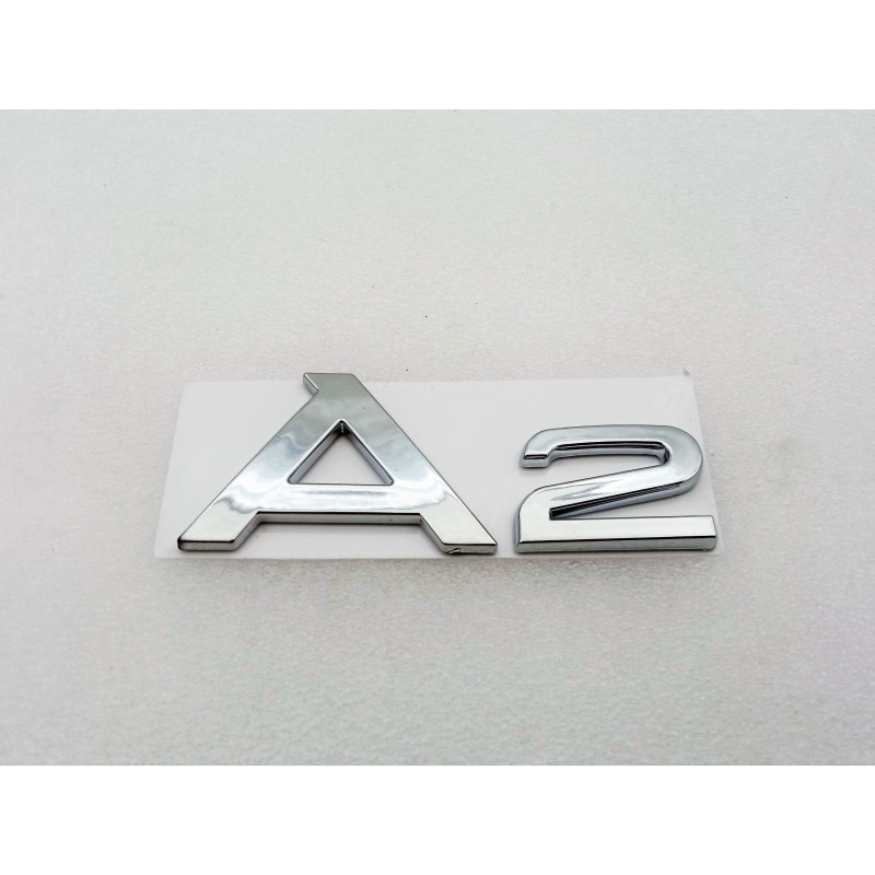 Emblema Trasero AUDI Letras A2