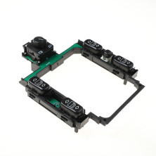 BOTONERA ELEVALUNAS MERCEDES-BENZ 2028208210