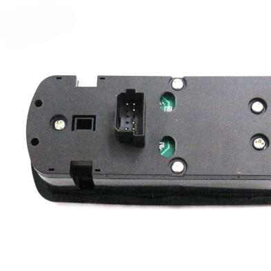 BOTONERA ELEVALUNAS MERCEDES-BENZ CLASE TRUCK AXOR 9438200197