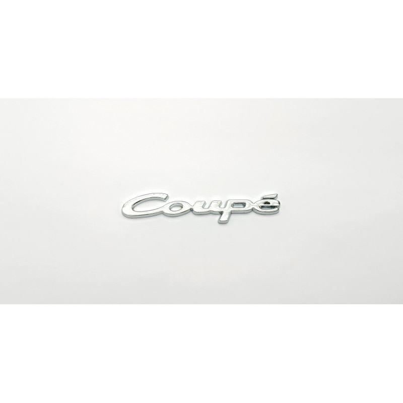 EMBLEMA LATERAL LETRAS COUPE CROMADO