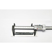 EMBLEMA TRASERO AWD DE JAGUAR CROMADO