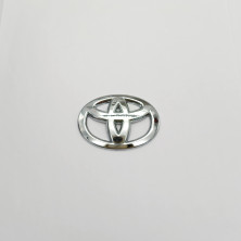 EMBLEMA LOGO TOYOTA 66x46mm