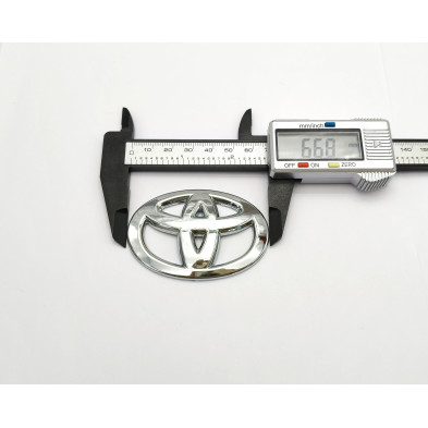 EMBLEMA LOGO TOYOTA 66x46mm