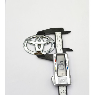 EMBLEMA LOGO TOYOTA 66x46mm