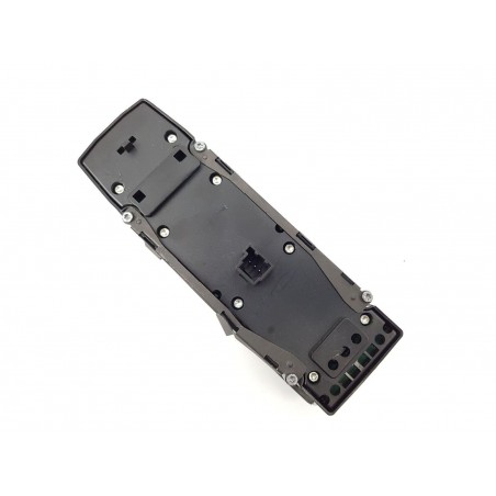 BOTONERA ELEVALUNAS MERCEDES-BENZ CLASE A, B, CLA, GL, GLA, GLE, GLS, M A1669054300