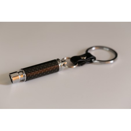 LLAVERO TUBO DE ESCAPE EN CARBONO