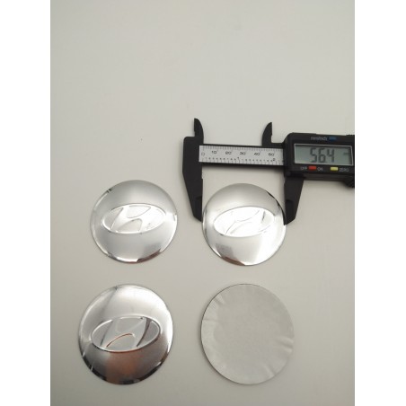 Chapas Adhesivas Centro de Rueda Hyundai Plata 56mm