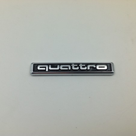 Emblema trasero o lateral quattro negro Emblema trasero o lateral quattro negro