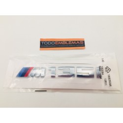 Emblema Trasero BMW M135i Cromado