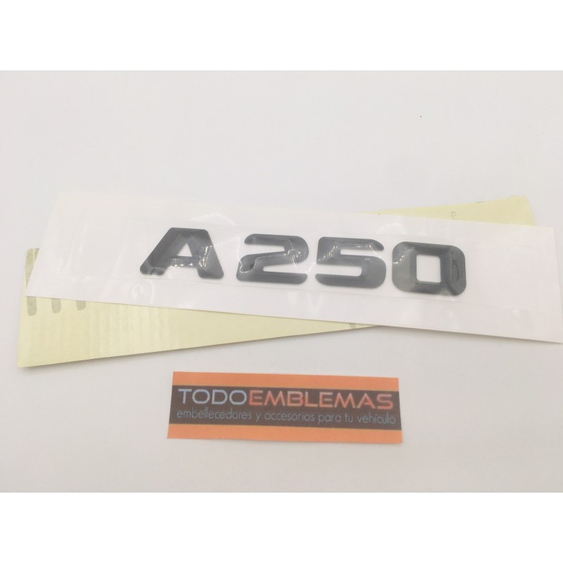 EMBLEMA LETRAS MERCEDES BENZ CLASE A A250 NEGRAS