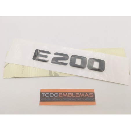 EMBLEMA LETRAS MERCEDES BENZ CLASE E E200 NEGRAS