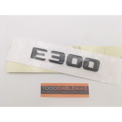 EMBLEMA LETRAS MERCEDES BENZ CLASE E E300 NEGRAS
