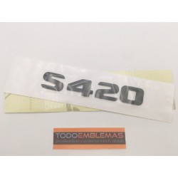 EMBLEMA LETRAS MERCEDES BENZ CLASE S S420 NEGRO