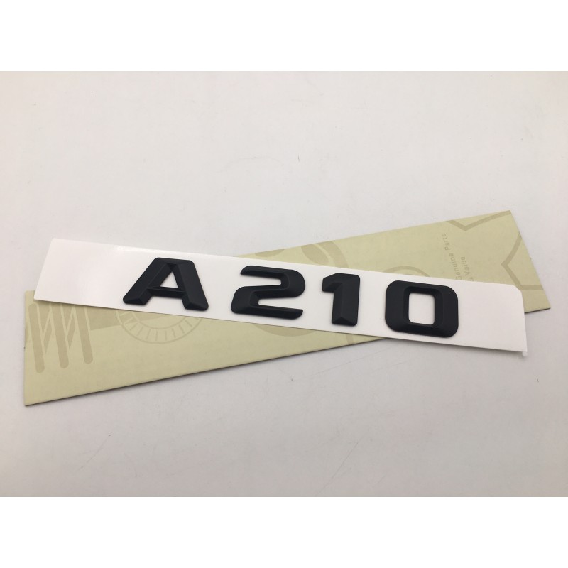 EMBLEMA LETRAS MERCEDES BENZ CLASE A A210 NEGRAS