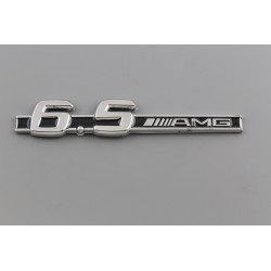 Emblema Lateral MERCEDES-BENZ AMG 6.5 Cromado Fondo Negro