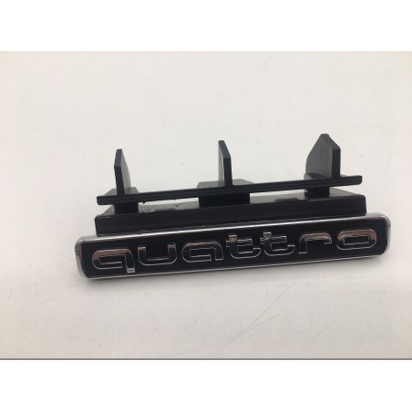 Emblema parrilla Audi Quattro Q5