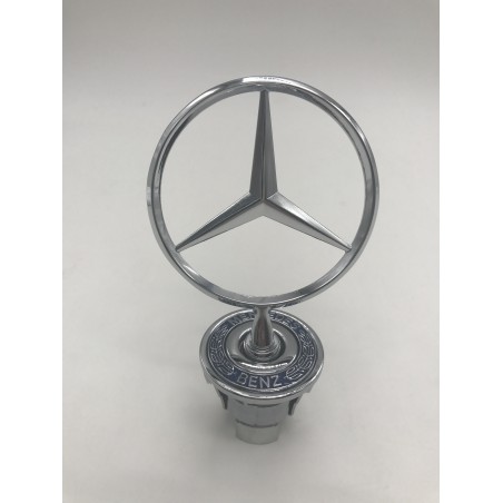 EMBLEMA CAPOT MERCEDES 204 211 212 221