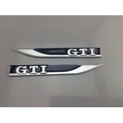 EMBLEMAS LATERALES VOLKSWAGEN GTI NEGRO