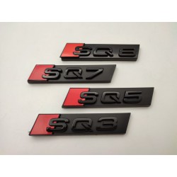 Emblema parrilla Audi SQ8 negro