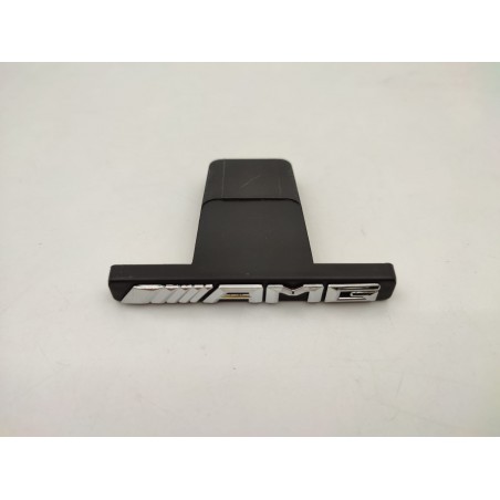 Emblema de Parrilla AMG