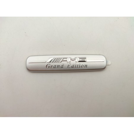 Emblema Mercedes AMG grand edition plata