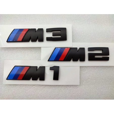 EMBLEMA PARRILLA BMW M3 COLOR NEGRO