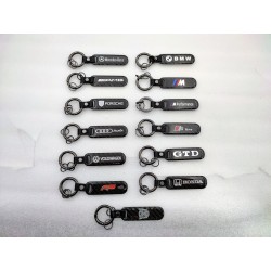 Llavero de carbono con logo mercedes amg