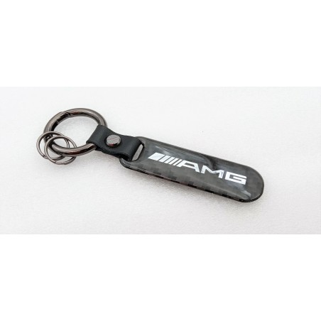 Llavero de carbono con logo mercedes amg